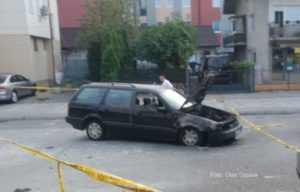 Automobil oštećen u požaru u banjalučkom naselju Obilićevo