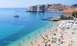 Posjetioci šokirani, muškarcu pozlilo, pa ubrzo umro na plaži