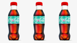 Coca-Cola napravila prvu bocu od reciklirane plastike iz okeana