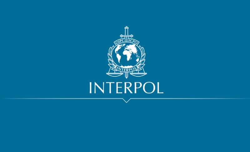 Interpol raspisao potragu: Policija u Jezeru oduzela Mercedes
