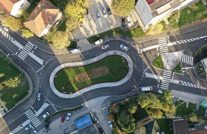 Povrijeđen motociklista: Nezgoda na banjalučkoj “kikiriki” raskrsnici