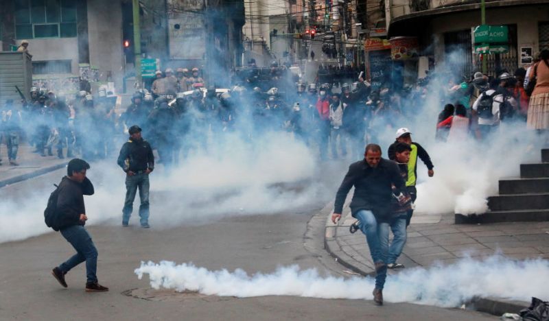 Sukobi u Boliviji: Policija privela više od 100 demonstranata