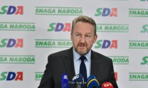 SDA protiv: Izetbegović poručio da će tražiti od Čovića da otkaže sjednicu Doma naroda