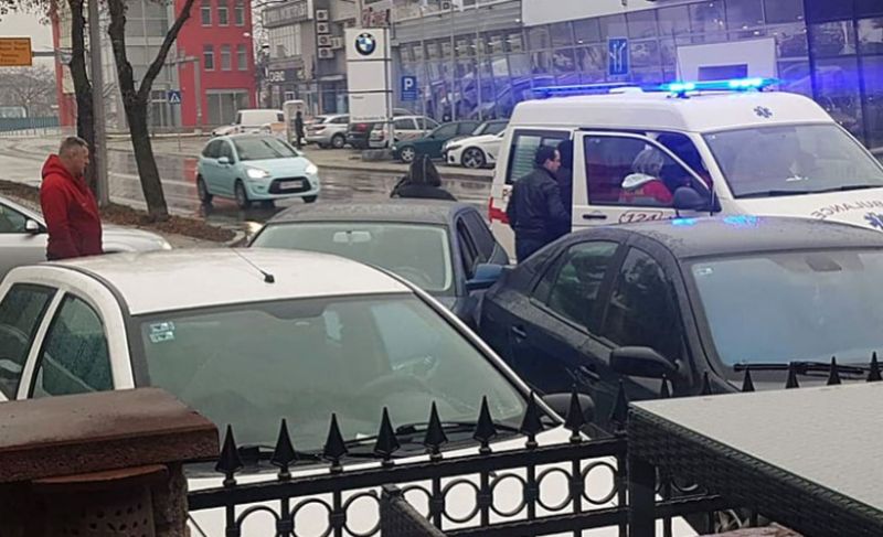 Banjaluka – Vozaču pozlilo pa udario u dva automobila