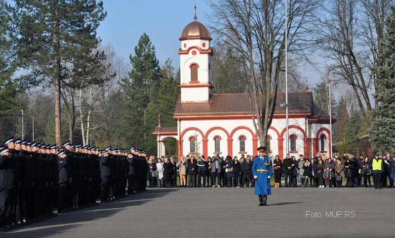 Svečano promovisana 323 kadeta 20. klase Policijske akademije
