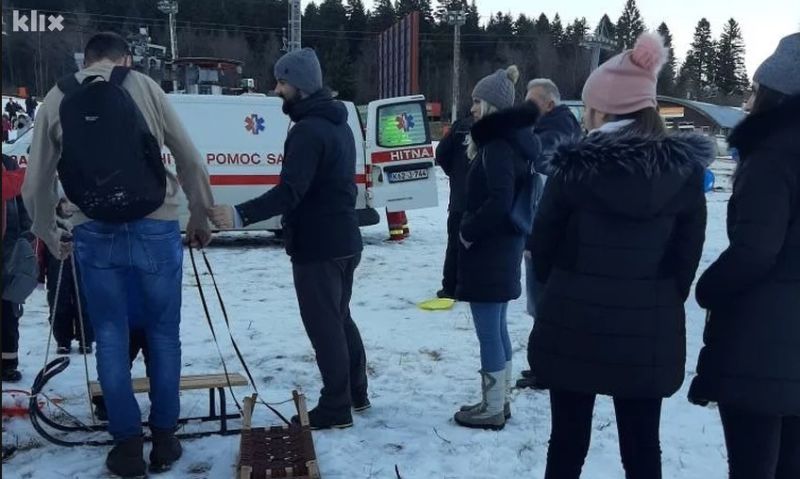 Djevojčica u životnoj opasnosti nakon što je pala sa sanki na Bjelašnici