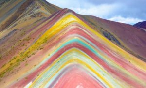 VIDEO – Šarene planine: Dugine boje koje se slivaju niz vrhove