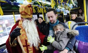 Sveti Nikola 17. decembra daruje putnike u autobusima