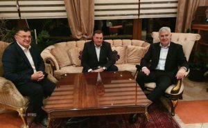 Tegeltija sa Dodikom i Čovićem : Što prije formirati Savjet ministara