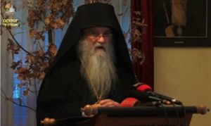 VIDEO – Božićna poslanica Amfilohija: Svojatanje svetinja je bezumlje naših dana
