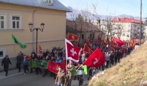 Na Cetinju se vijorila albanska zastava i pjevale se ustaške pjesme: Crnogorski nacionalisti podržali otimanje svetinja SPC