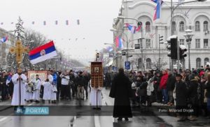 Banjalučani na bogojavljenjskoj litiji pružaju molitvenu podršku SPC i narodu u Crnoj Gori