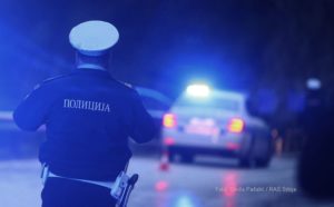 Drama tokom kontrole: Vrijeđao i grebao policajce po rukama, pa uhapšen