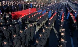 U Banjaluci održan Svečani defile povodom Dana RS