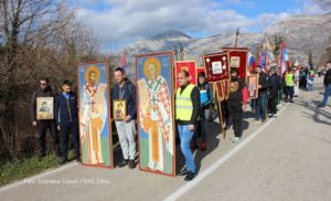 Hiljade vjernika krenulo u litiji iz rodnog sela Svetog Vasilija