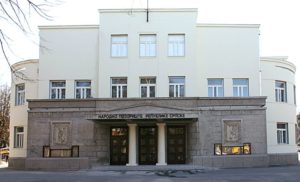 Narodno pozorište Srpske nastavlja akciju: Za kupljenu ulaznicu na poklon druga