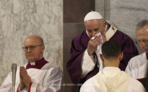 Papa u izolaciji: Vjernicima će se obraćati putem interneta
