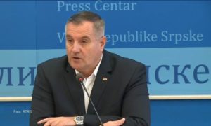 Višković: Ograničiće se količina kupovine životnih namirinica