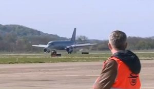 Na banjalučki aerodrom stigao avion sa pomoći iz Mađarske