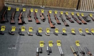 VIDEO – Policijska uprava Banjaluka: Oduzeto 15 pušaka i 16 pištolja