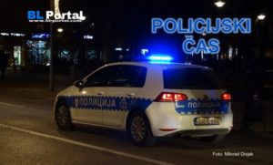 Prekršili policijski čas, napustili svoja vozila i bježali od policije u Banjaluci