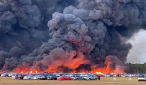 U požaru na aerodromu izgorjelo 3.500 rent a kar vozila
