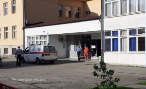 Pobuna u banjalučkom Srednjoškolskom domu zbog pacijenta zaraženog korona virusom