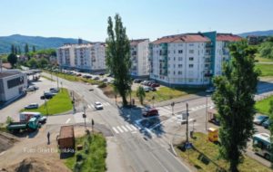 Postavljen semafor, bezbjedniji saobraćaj u naselju Ada