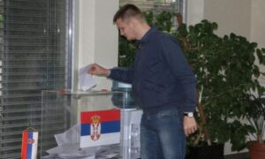 Parlamentarni izbori u Srbiji: Sutra glasanje u više gradova u BiH