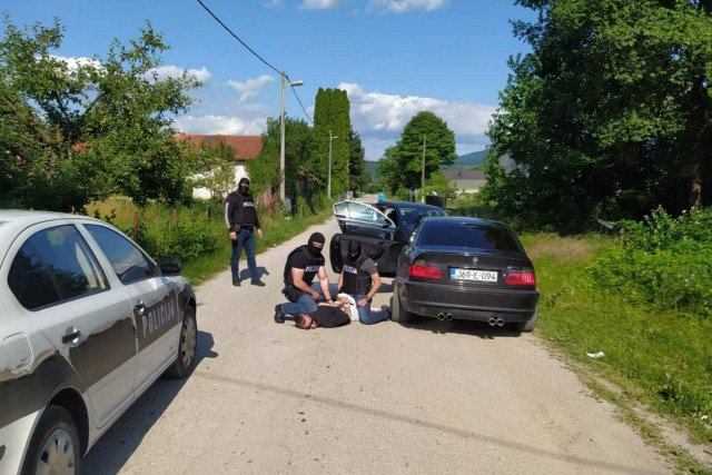 Uhapšeno 13 dilera, zaplijenjena droga vrijedna pola miliona KM