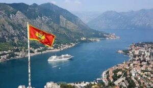 “Katastrofalna turistička sezona”: Struka ocjenjuje da je Crna Gora kasno otvorila granicu sa Srbijom