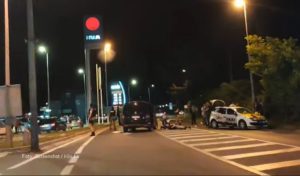 Policija naoružana dugim cijevima uhapsila više osoba na ulazu u Mostar – VIDEO