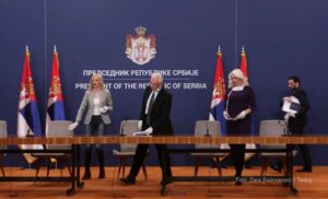 Krizni štab odlučio: Nove mjere u Srbiji, propusnice važe od 20 časova
