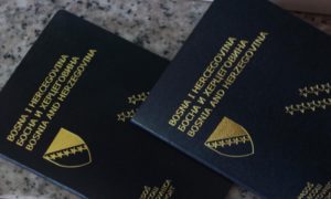 Pala na granici sa Hrvatskom: Djevojka iz BiH za 100 evra kupila pečat za pasoš