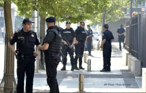 Crna Gora: Na korona virus pozitivna 23 policajca