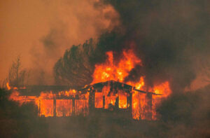 Kalifornija gori, u toku evakuacija