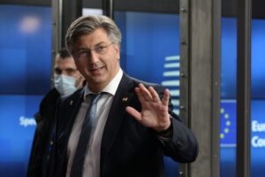 Nova drama u Hrvatskoj: Plenković dobio pismo s bijelim prahom i prijetnju smrću