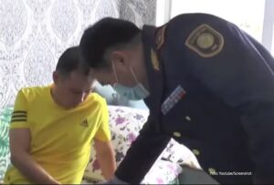 Neustrašivi policajac! Skočio sa 13. sprata i nije poginuo, uhvatio je pedofila VIDEO