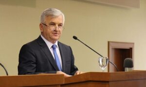 Čubrilović pozvao predsjednike stranaka na sastanak: Usaglasiti stavove u vezi sa odlukom Incka