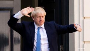 “I ja sam bio predebeo”: Premijer pozvao Britance da “malo smanje kilažu” zbog korone
