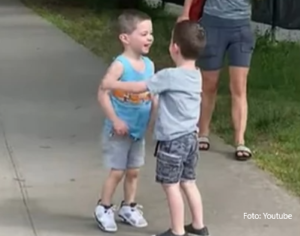 Kakva radost! Susret mališana koji se mjesecima nisu vidjeli će vas raznježiti (VIDEO)
