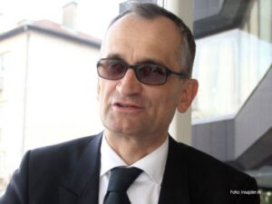 Galijašević bez “dlake na jeziku”: Incko želi da saplete Republiku Srpsku, vrijeme je da ode