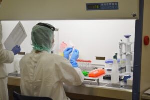Loše vijesti nakon testiranja! Na korona virus pozitivne još 84 osobe u Srpskoj