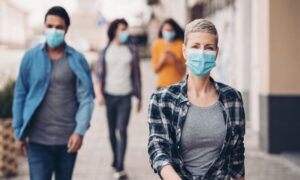Grip i korona uzimaju maha: U ovom dijelu svijeta ponovo nose zaštitne maske