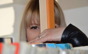“Ljeto na stepenicama bibloteke”: Promocija nove knjige Milanke Blagojević