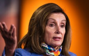 “Predsjednik je prijetnja za Ameriku”: Pelosi istakla da će se pozvati na 25. amandman i smijeniti Trampa