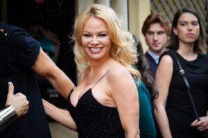 Zanima je nešto drugo: Pamela Anderson napušta društvene mreže, objavila zadnju sliku