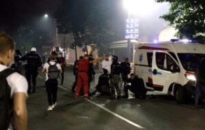 Bilans protesta u Beogradu: Povrijeđeno 19 policajaca i 17 demonstranata