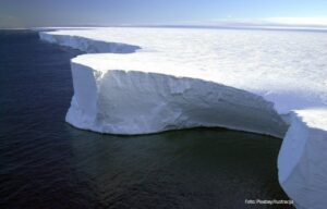 “Recept za katastrofu”: Velika opasnost za čovječanstvo vreba iz otopljenih santi leda
