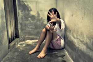 Strava i užas: Mladić silovao svoje dvije maloljetne sestre ometene u razvoju